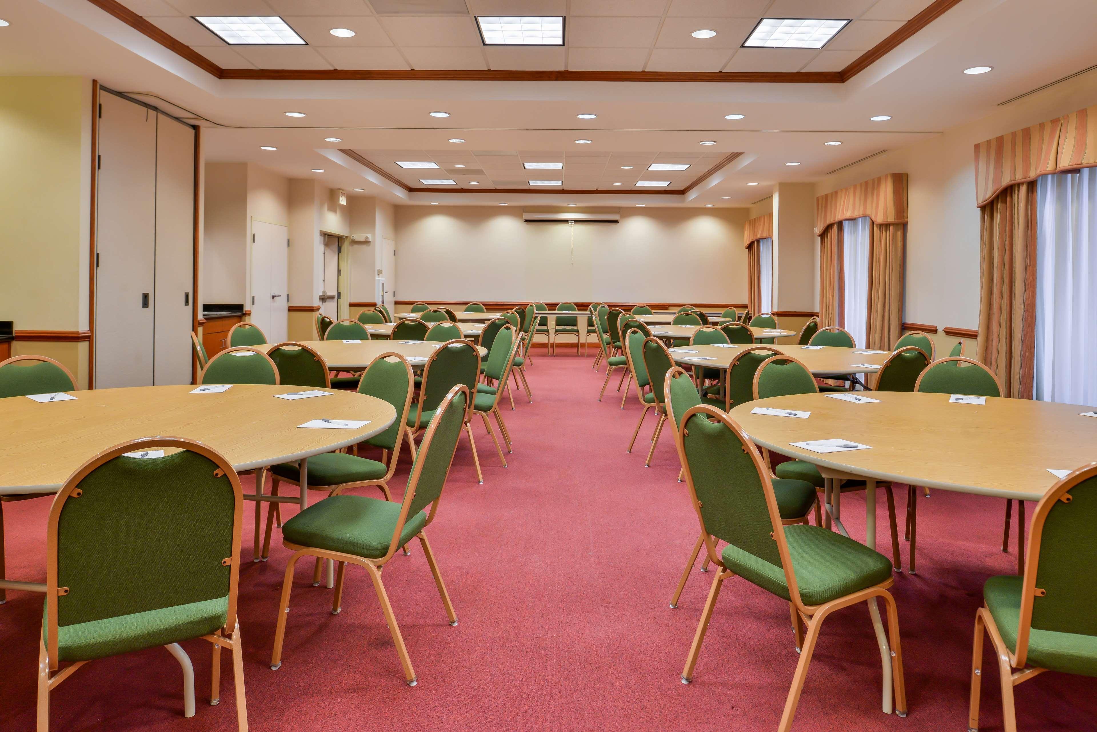 Hampton Inn Emporia Zewnętrze zdjęcie