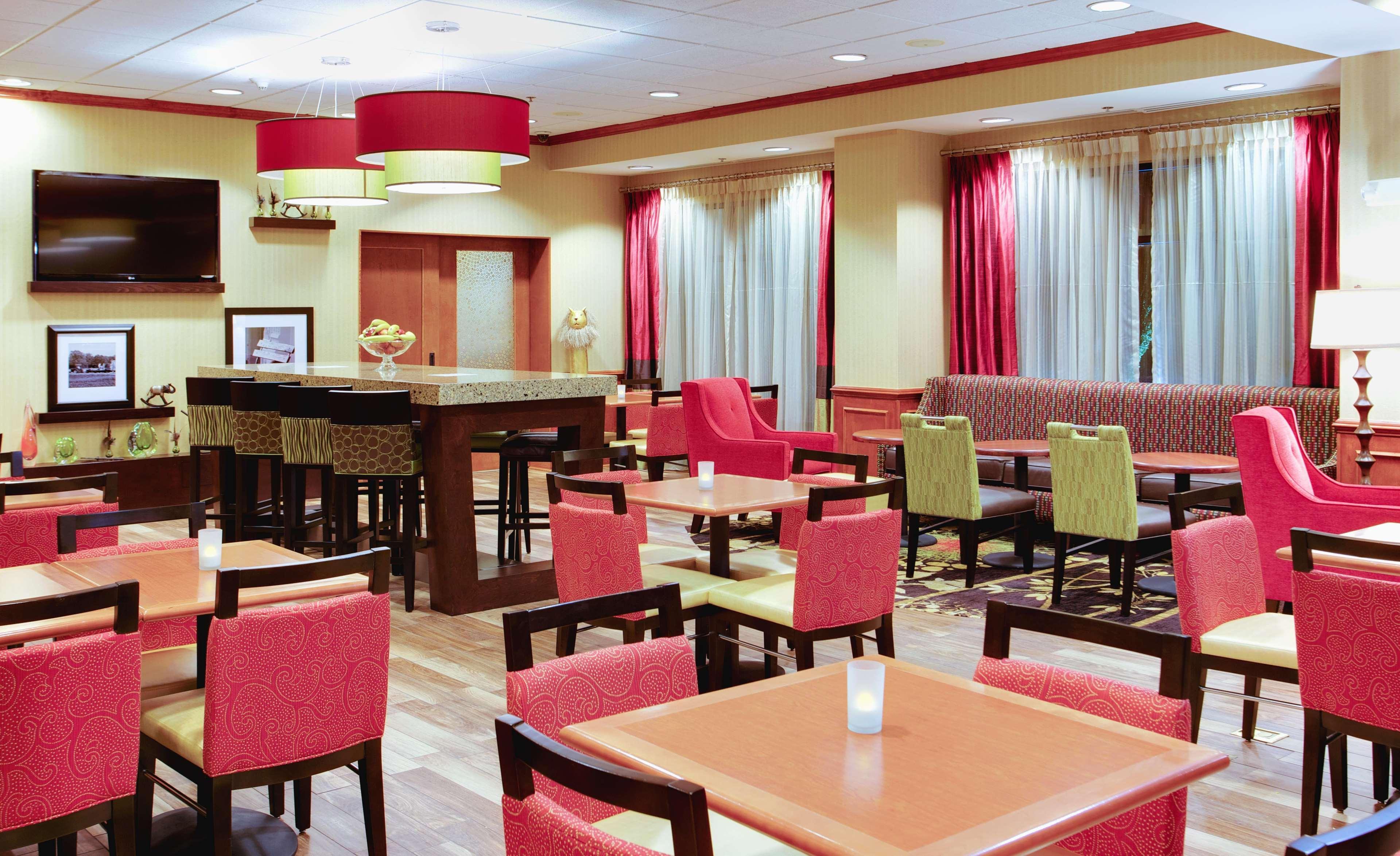 Hampton Inn Emporia Zewnętrze zdjęcie