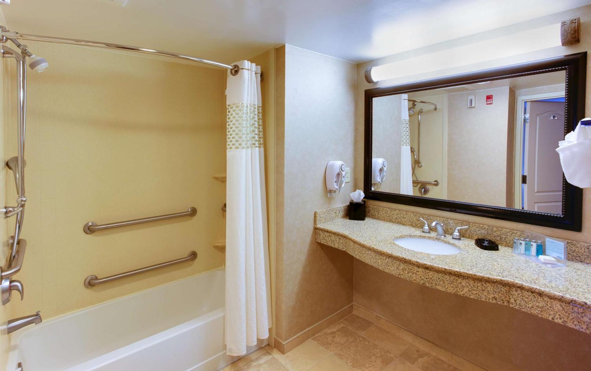 Hampton Inn Emporia Zewnętrze zdjęcie